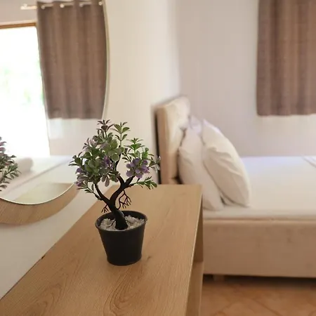 Luti Apartment