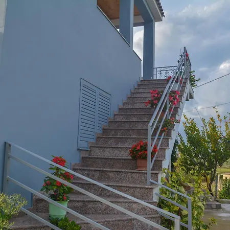Luti * Stjar