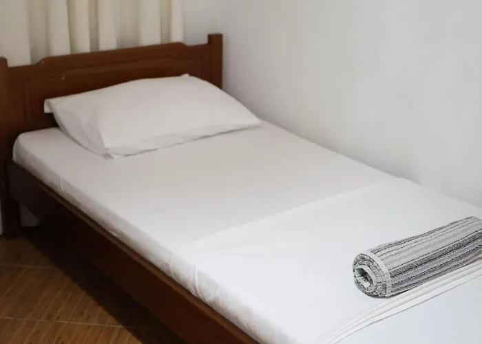 Apartament Luti Stjar