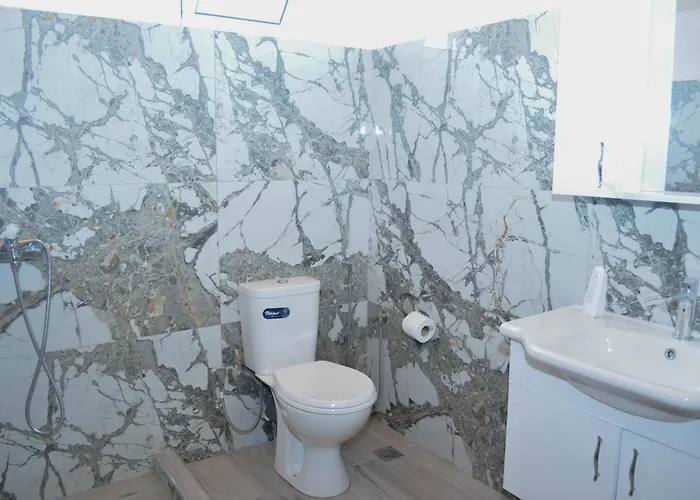 Apartament Luti Stjar
